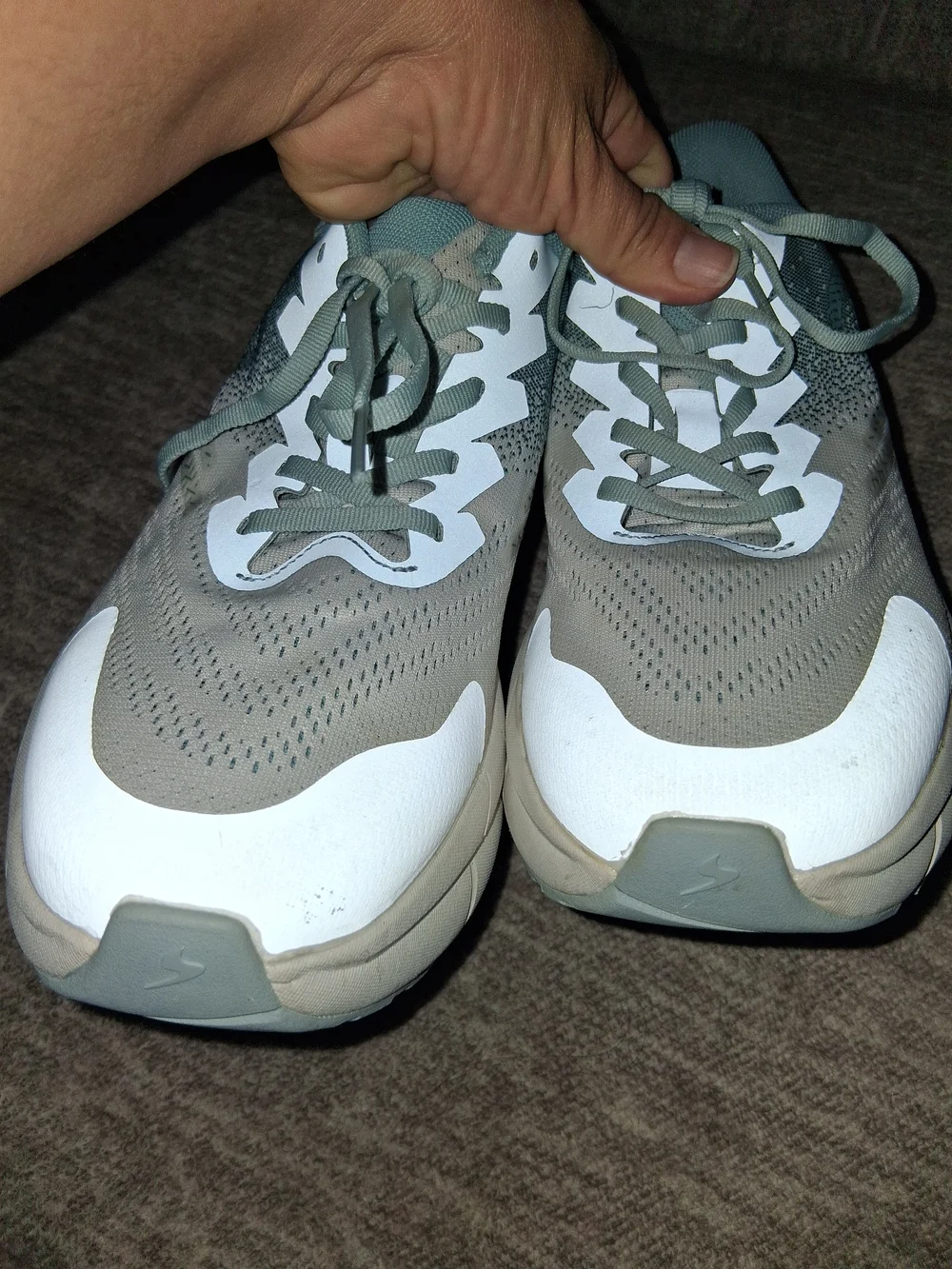 Soulsfeng Pathfinder Running ShoesLike New Reflective Sneakers